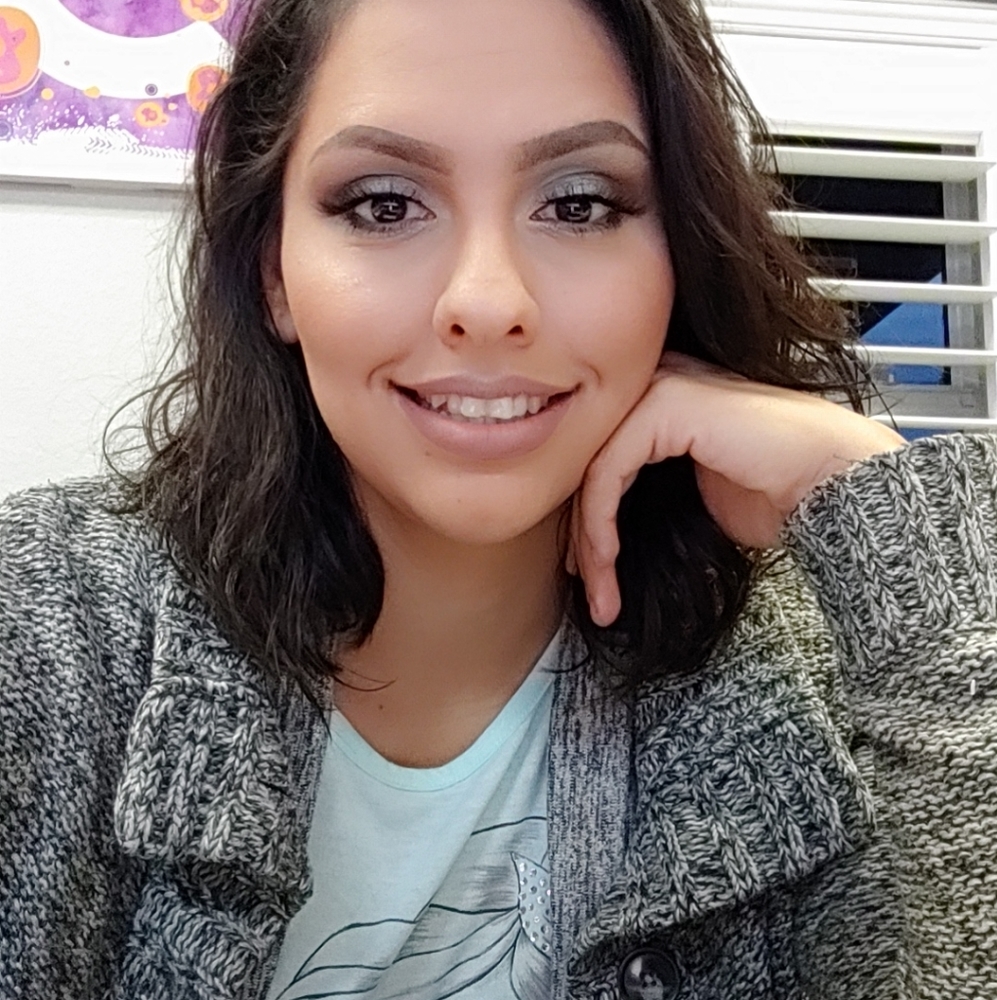 Meet your Posher, Daniela